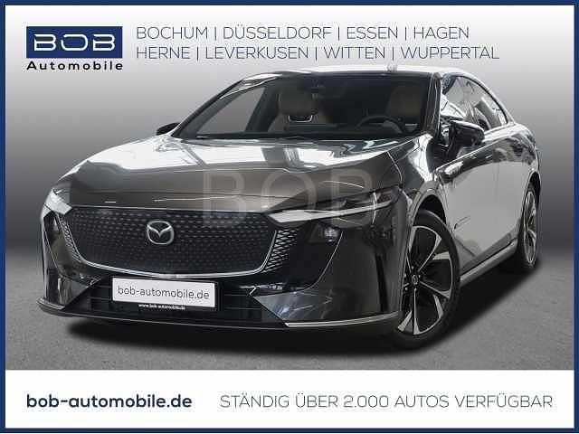 Deep crystal blue Neu 2025 Mazda 6e Takumi-Line Limousine | 47.390 € - Bild 1/3