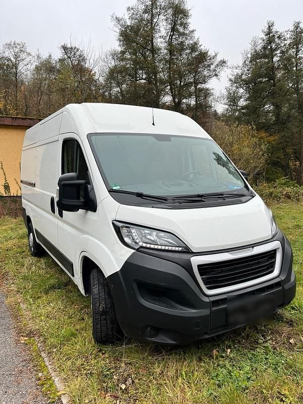 Gebraucht Peugeot Boxer 140 PS (102 kW) 2021 Weiß Van