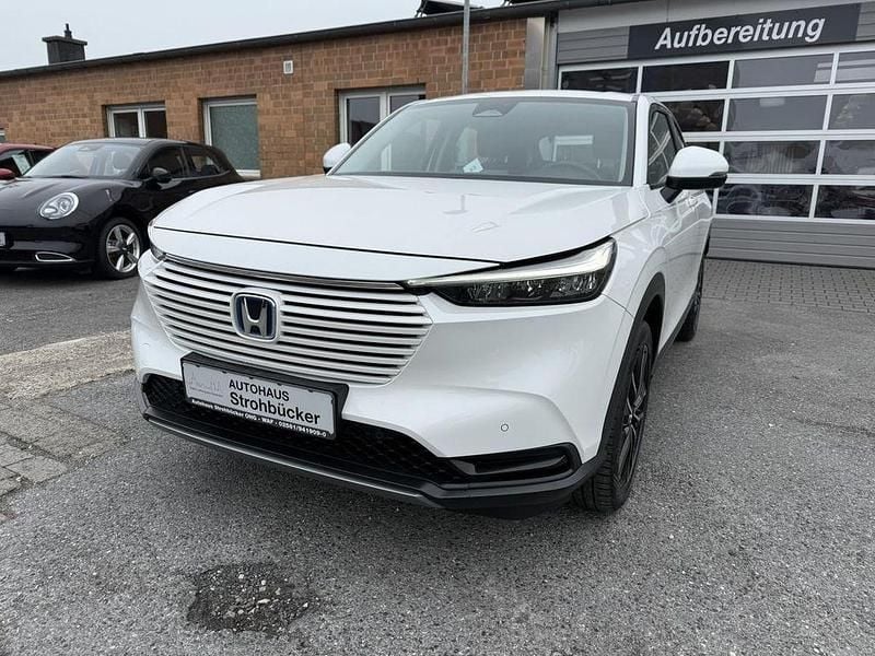 Gebraucht Honda HR-V Elegance 131 PS (96 kW) 2022 Platinum white SUV
