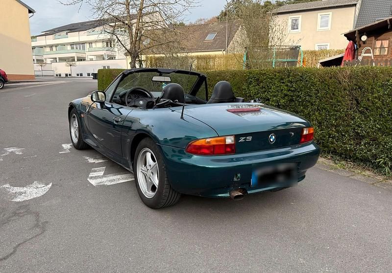Gebraucht BMW Z3 140 PS (102 kW) 1997 Grün Cabrio