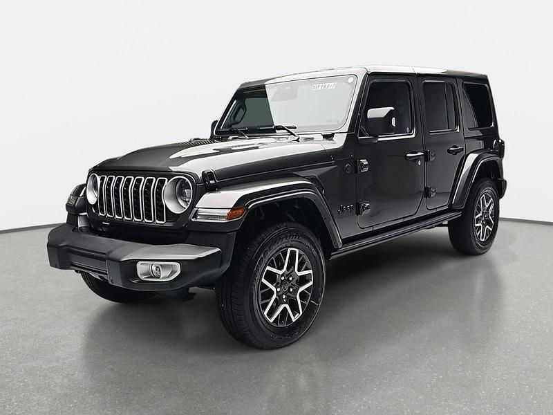 Neu Jeep Wrangler Sahara 272 PS (200 kW) 2026 Granite crystal SUV