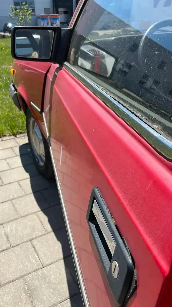 Używany Volvo 340 70 KM (51 kW) 1984 Czerwony Hatchback