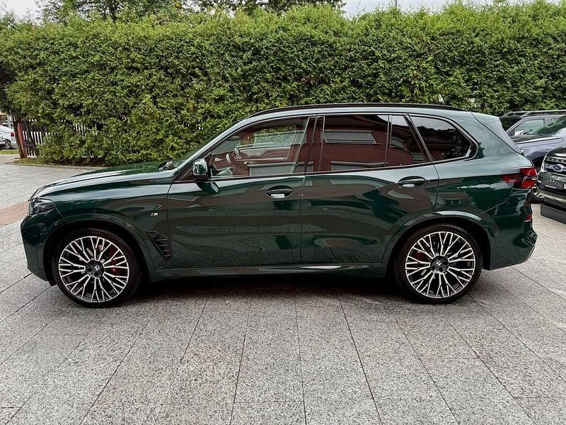 Grün Gebraucht 2024 BMW X5 M Sport SUV | 89.980 € - Bild 1/4