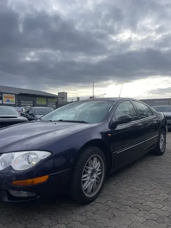 Gebraucht Chrysler 300M 254 PS (186 kW) 1999 Blau Limousine