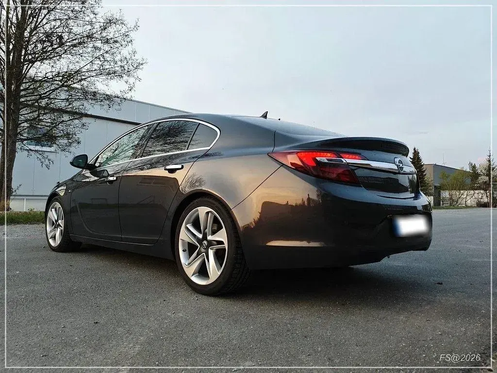 Gebraucht Opel Insignia Innovation 140 PS (102 kW) 2014 Grau Limousine