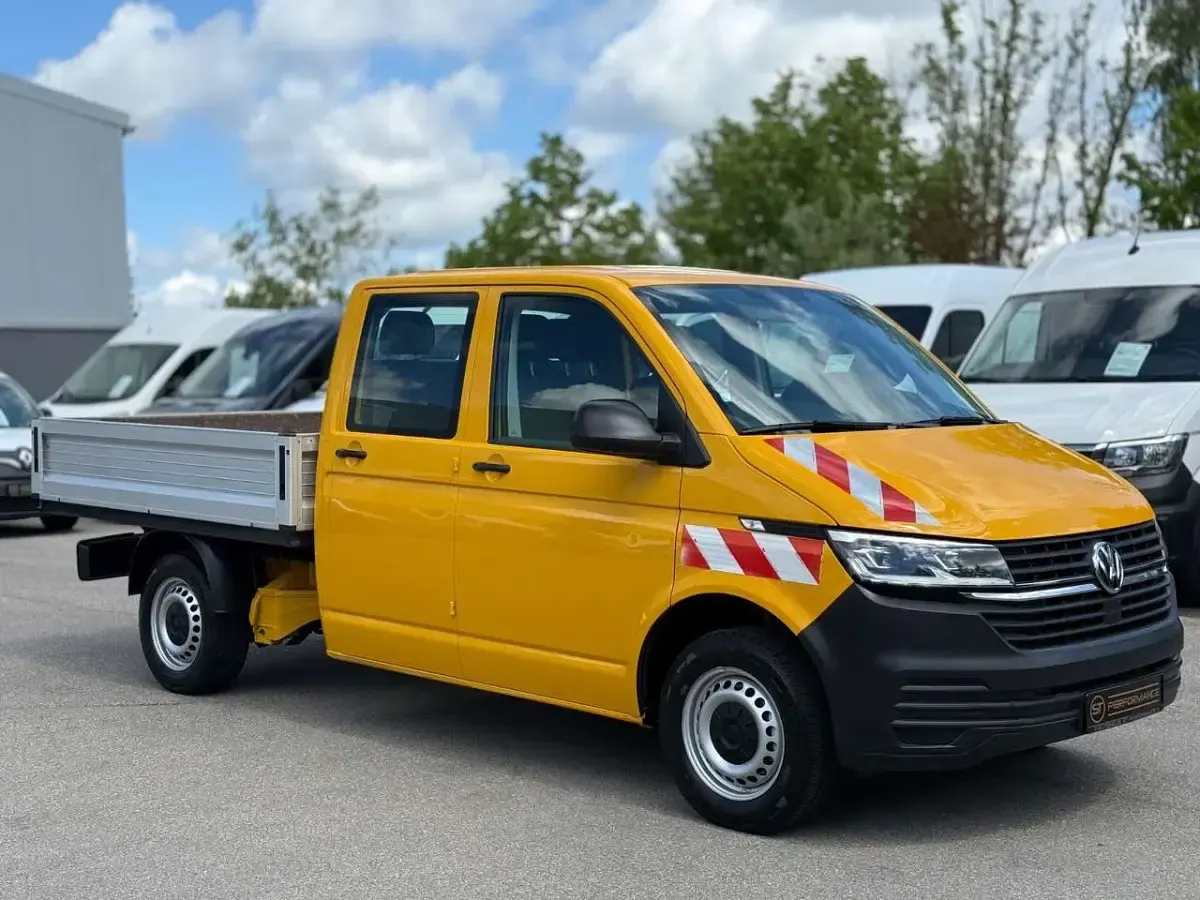 Gebraucht VW Transporter 150 PS (110 kW) 2020 Gelb Van