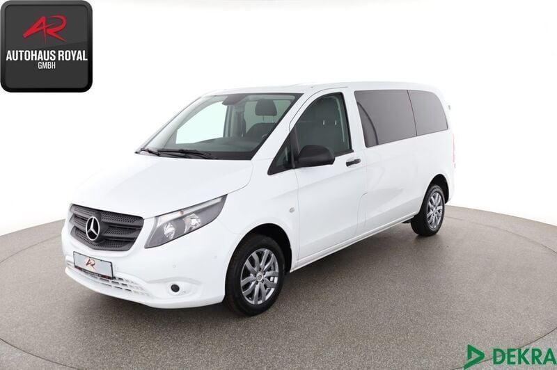 Weiß Gebraucht 2019 Mercedes Vito Van / Kleinbus | 24.880 € (Fairer Preis) - Bild 1/4