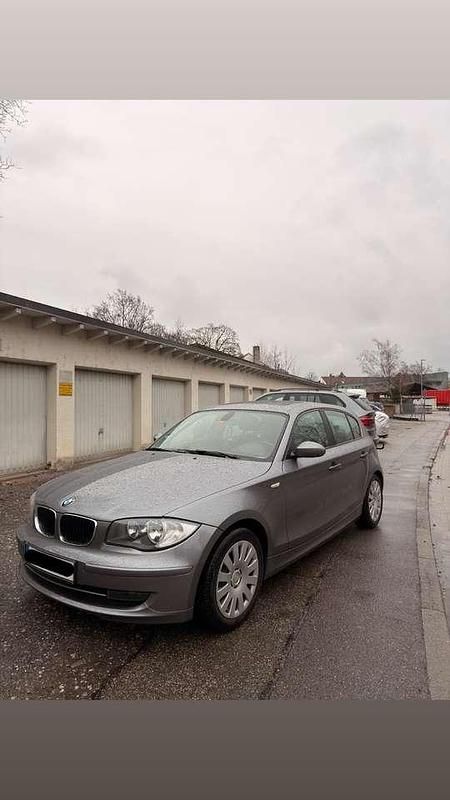 Gebraucht BMW 116 122 PS (89 kW) 2008 Grau Kleinwagen