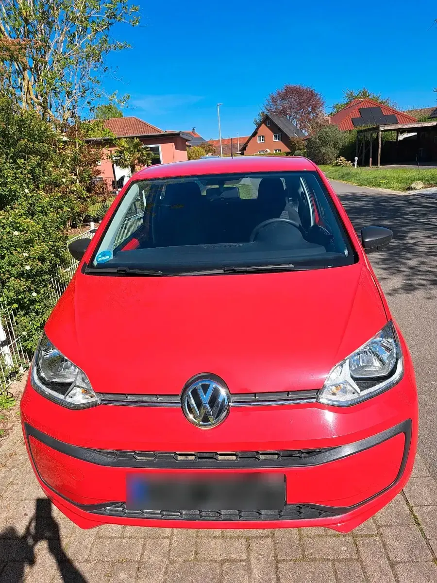 Second-hand VW up! 60 CP (44 kW) 2019 Roșu Hatchback