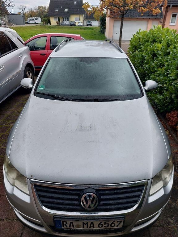 Grau Gebraucht 2009 VW Passat Trendline Kombi | 1.750 € (Guter Preis) - Bild 1/4