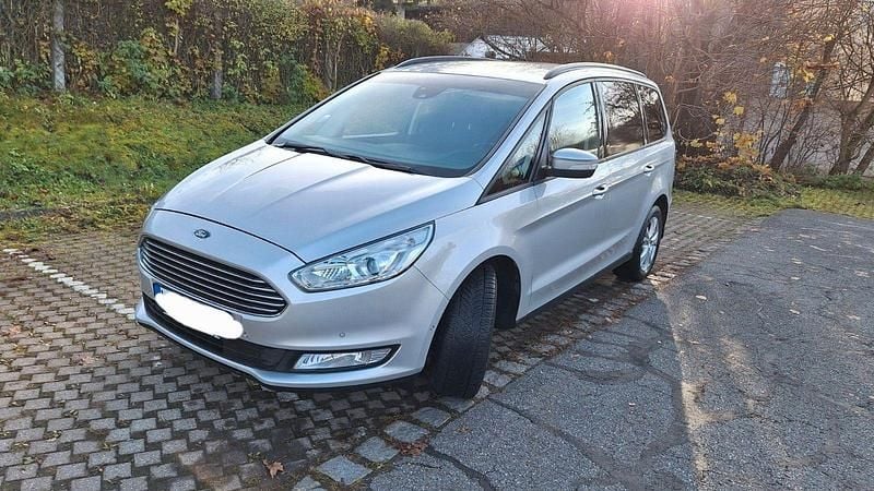 Gebraucht Ford Galaxy Trend 150 PS (110 kW) 2019 Silber Van / Kleinbus