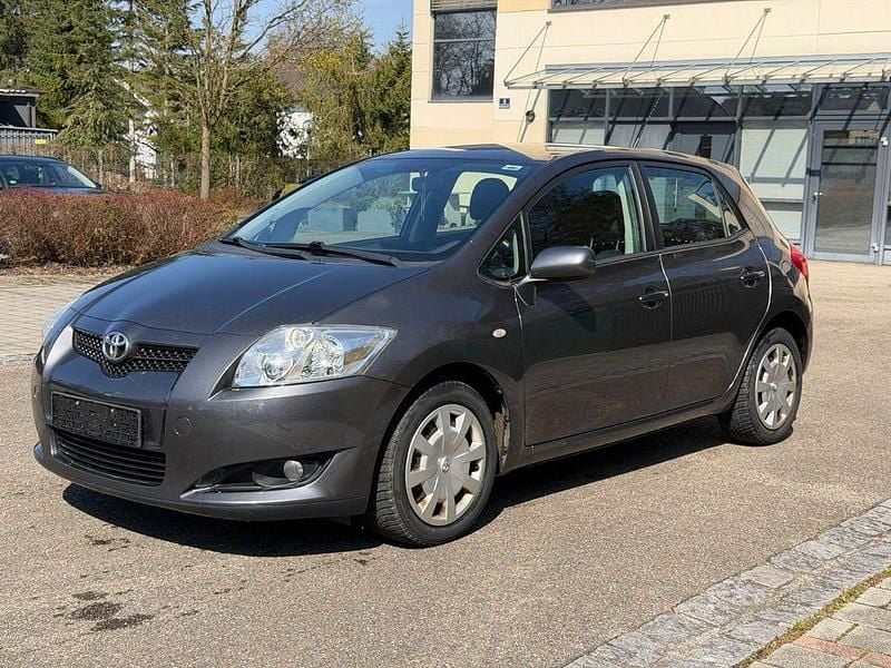Gebraucht Toyota Auris Team 124 PS (91 kW) 2008 Grau Kleinwagen