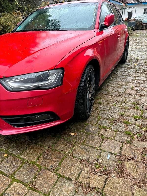 Rot Gebraucht 2014 Audi A4 Kombi | 6.500 € (Superpreis) - Bild 1/4