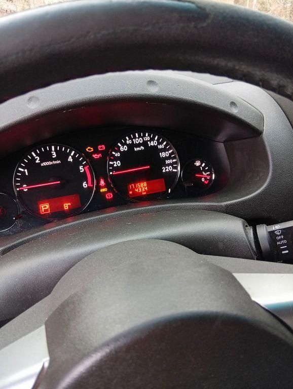 Gebraucht Nissan Navara 231 PS (169 kW) 2010 Schwarz Pickup