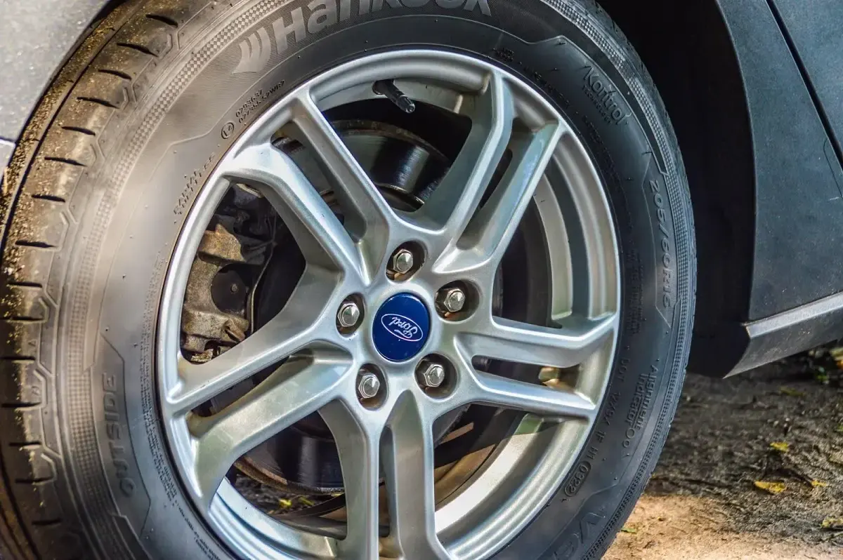Gebraucht Ford Focus 120 PS (88 kW) 2018 Grau Kombi