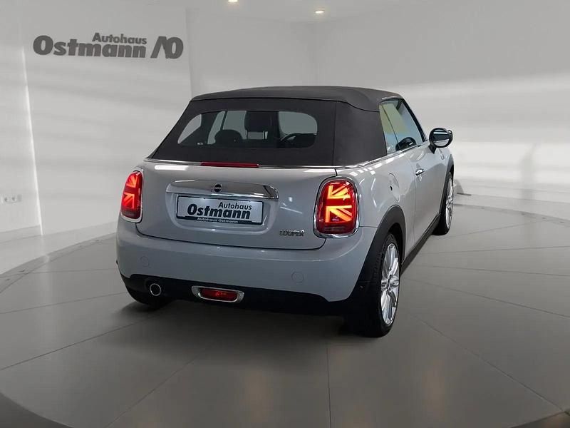 Gebraucht Mini Cooper Cabriolet 136 PS (100 kW) 2020 White silver metallic Cabrio