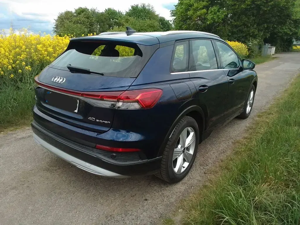 Usata Audi Q4 e-tron 150 kW (204 CV) 2022 Blu SUV