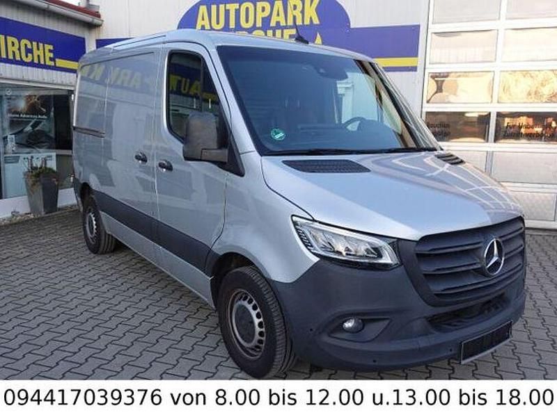 Gebraucht Mercedes Sprinter 143 PS (105 kW) 2020 Silber Van