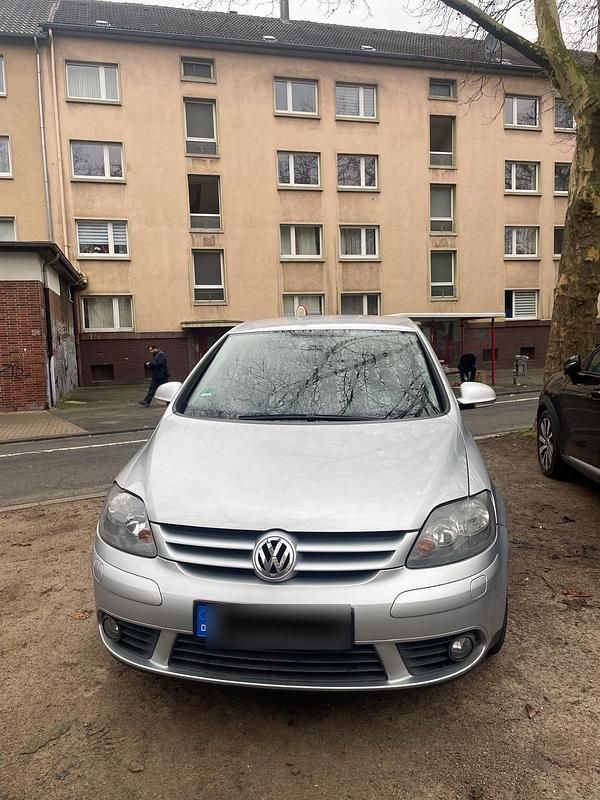 Gebraucht VW Golf VI 140 PS (102 kW) 2009 Silber Kleinwagen