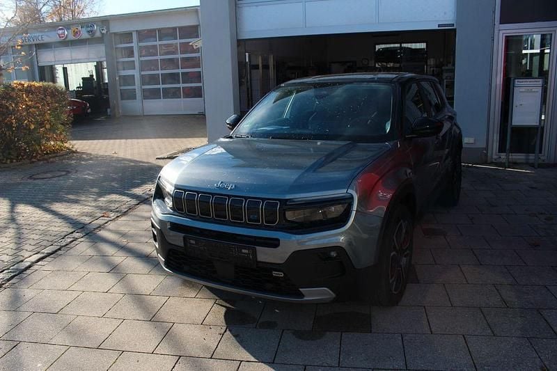 Grau Gebraucht 2023 Jeep Avenger EV Summit SUV | 21.900 € (Superpreis) - Bild 1/4