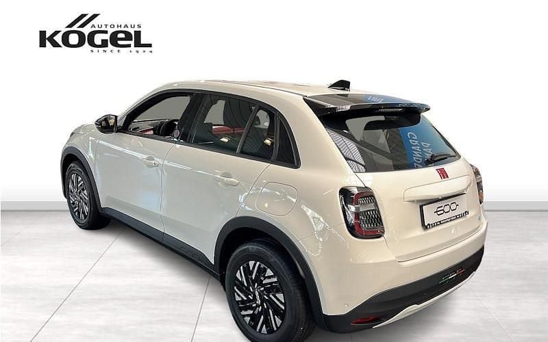 Gebraucht Fiat 600E Red 114 kW (156 PS) 2024 Weiß SUV