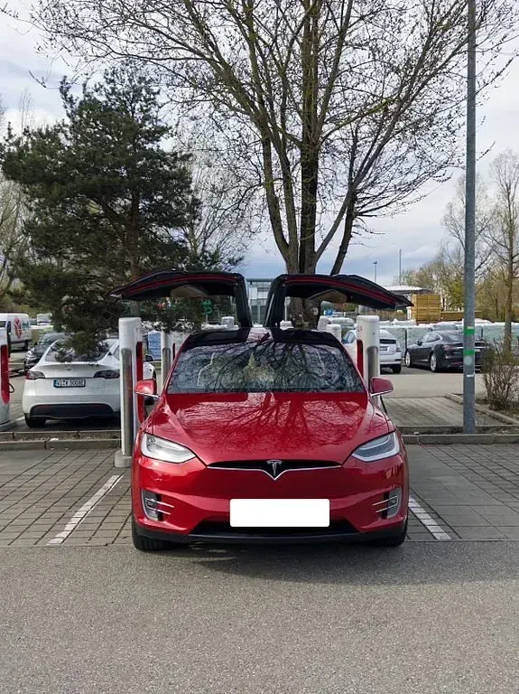 Gebraucht Tesla Model X 567 kW (772 PS) 2016 Rot SUV