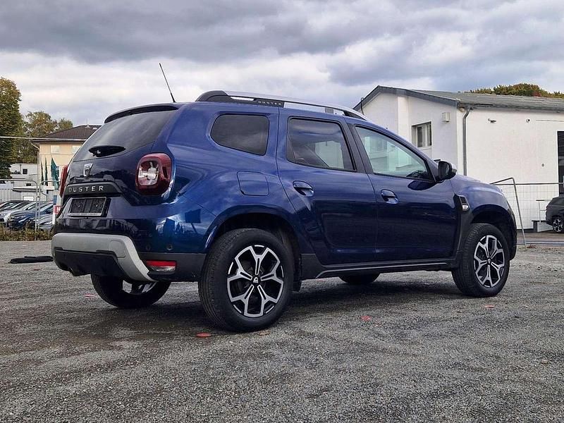 Gebraucht Dacia Duster Prestige 131 PS (96 kW) 2019 Blau cosmos (metallic) SUV