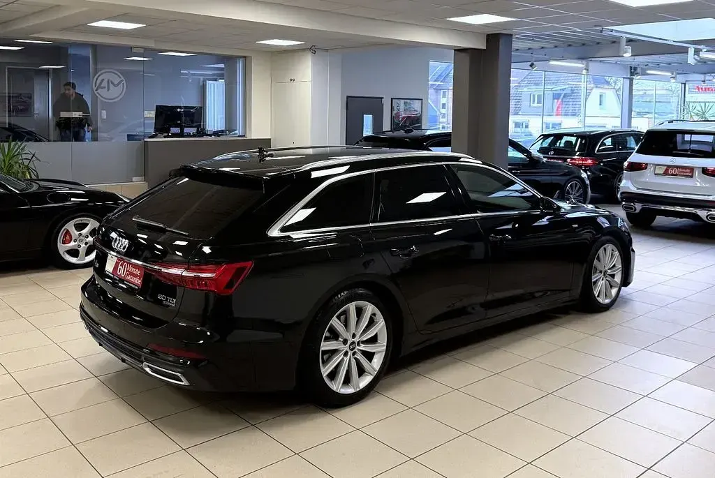 Gebraucht Audi A6 S-Line 286 PS (210 kW) 2021 Brilliantschwarz Kombi