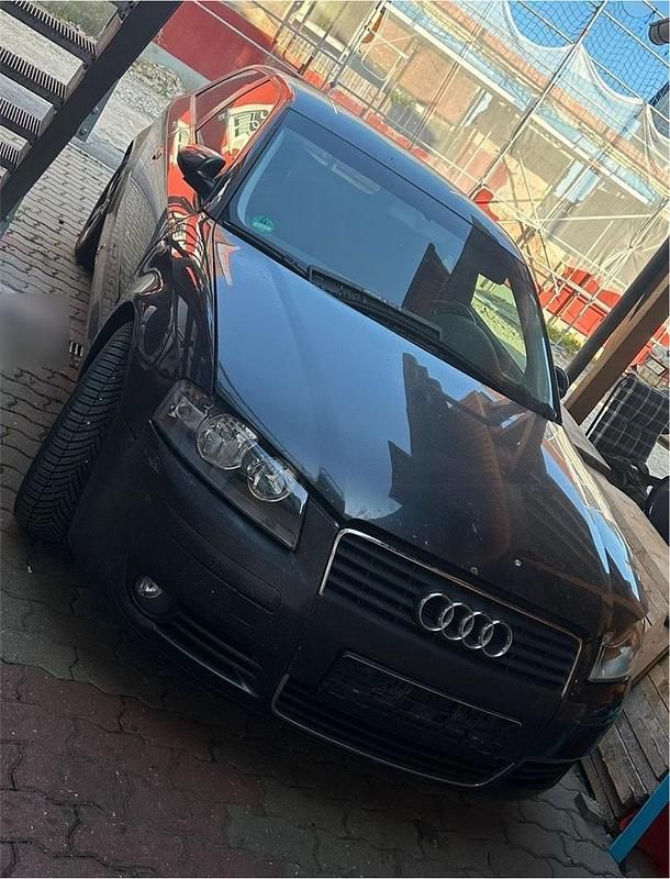Grau Gebraucht 2003 Audi A3 Coupé | 400 € - Bild 1/1