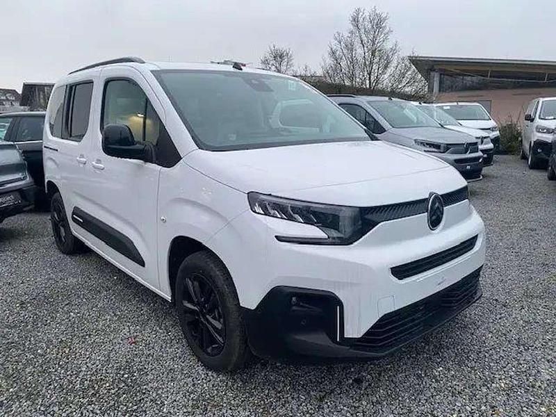 Neu Citroën Berlingo 131 PS (96 kW) 2025 Wählbar (bei metallic +) Van / Kleinbus
