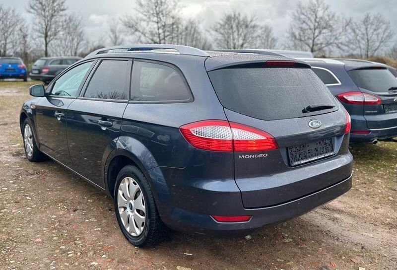 Gebraucht Ford Mondeo Trend 125 PS (91 kW) 2010 Grau Kombi