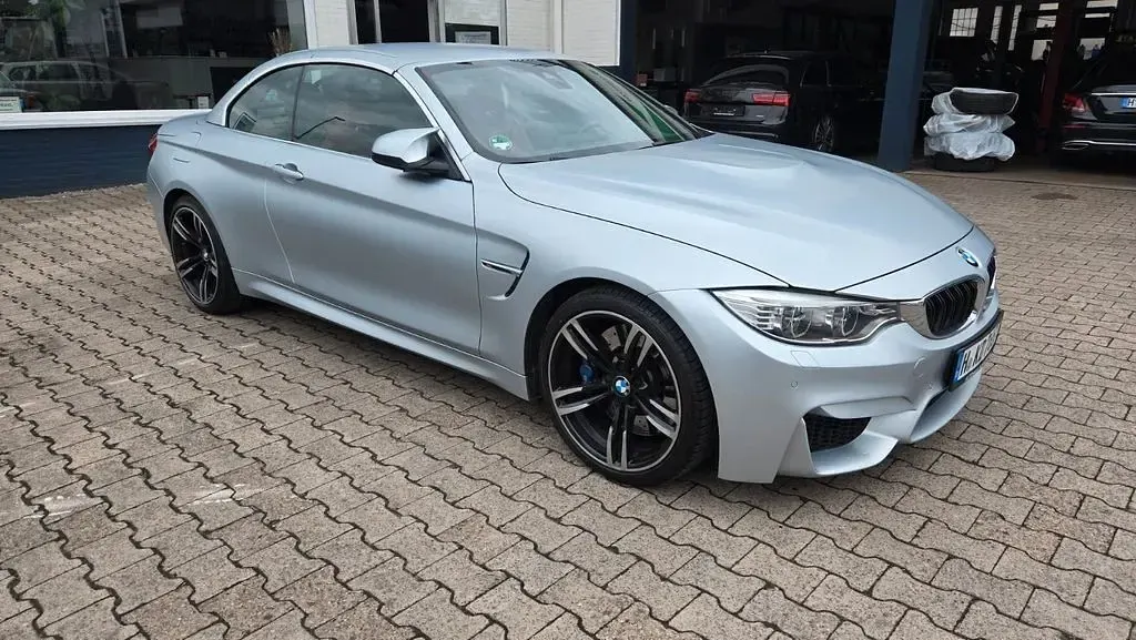 Używany BMW M4 Cabriolet Performance 431 KM (317 kW) 2015 Szary Kabriolet