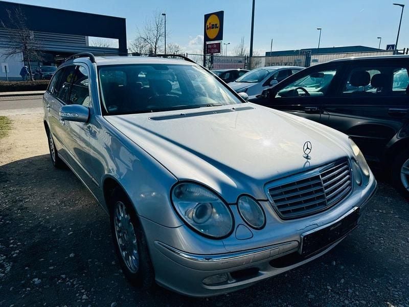 Gebraucht Mercedes E270 177 PS (130 kW) 2003 Silber Kombi