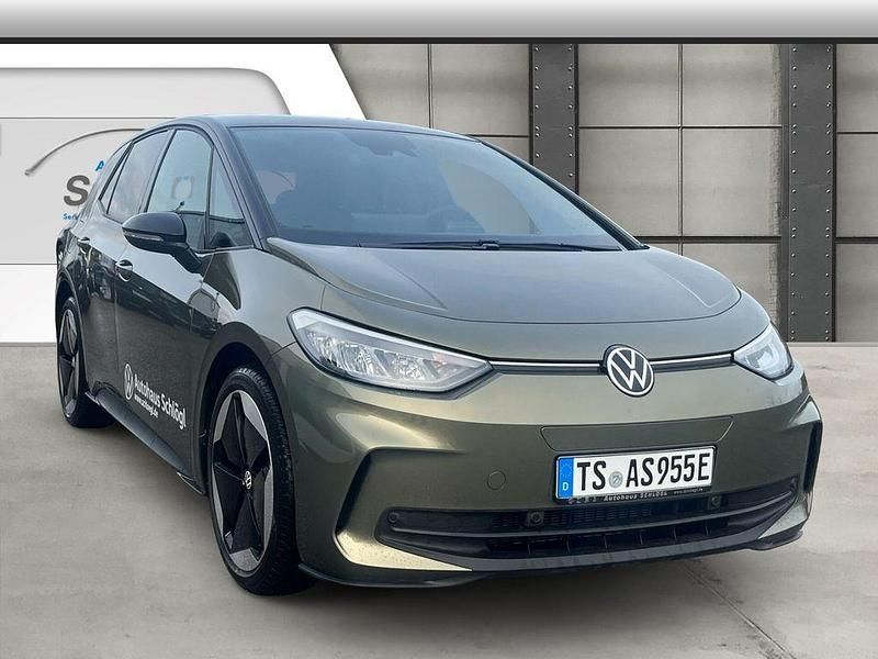 Gebraucht VW ID.3 Pro 150 kW (204 PS) 2025 Grün Kleinwagen