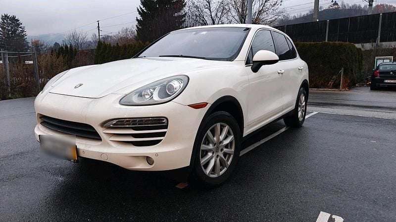 Weiß Gebraucht 2013 Porsche Cayenne SUV | 25.500 € (Fairer Preis) - Bild 1/4