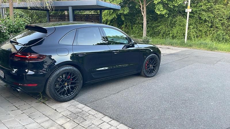 Second-hand Porsche Cayenne 360 CP (264 kW) 2017 Negru SUV