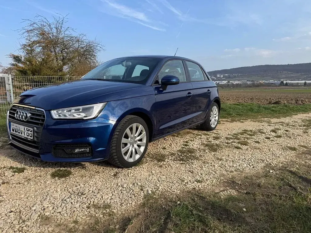 Usata Audi A1 Sportback Design 90 CV (66 kW) 2018 Blu Utilitaria