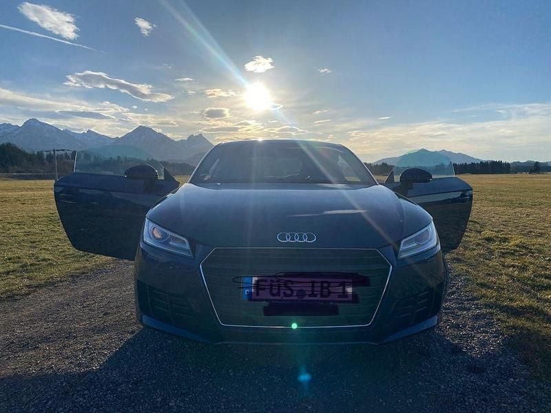 Gebraucht Audi TT Ambiente 179 PS (131 kW) 2017 Blau Coupé
