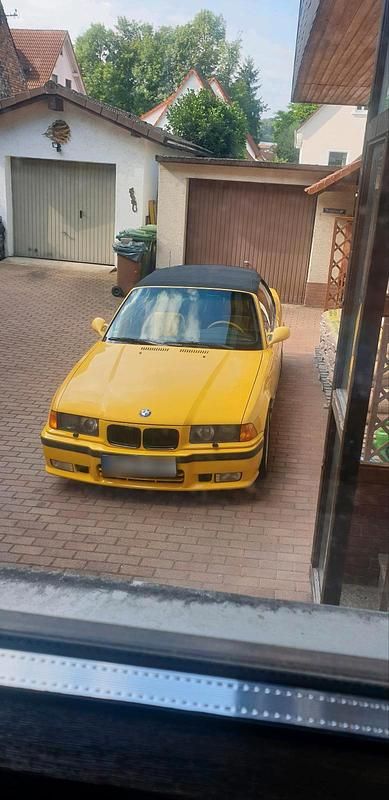 Gebraucht BMW 325 Cabriolet 192 PS (141 kW) 1994 Gelb Cabrio