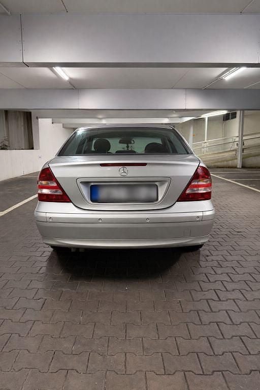 Gebraucht Mercedes C180 Elegance 143 PS (105 kW) 2004 Silber Limousine
