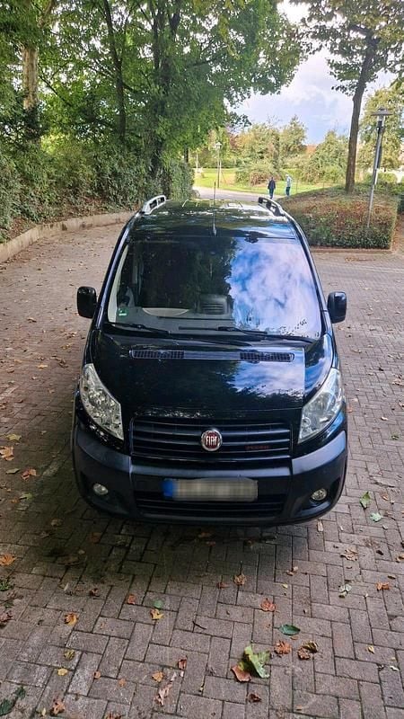 Schwarz Gebraucht 2011 Fiat Scudo Van / Kleinbus | 6.400 € - Bild 1/4