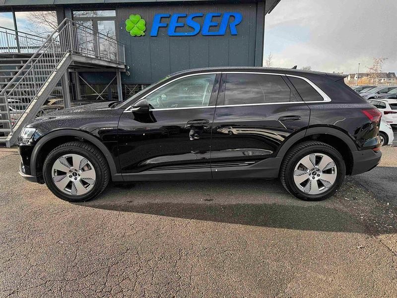 Gebraucht Audi e-tron 299 kW (407 PS) 2022 Brillantschwarz SUV
