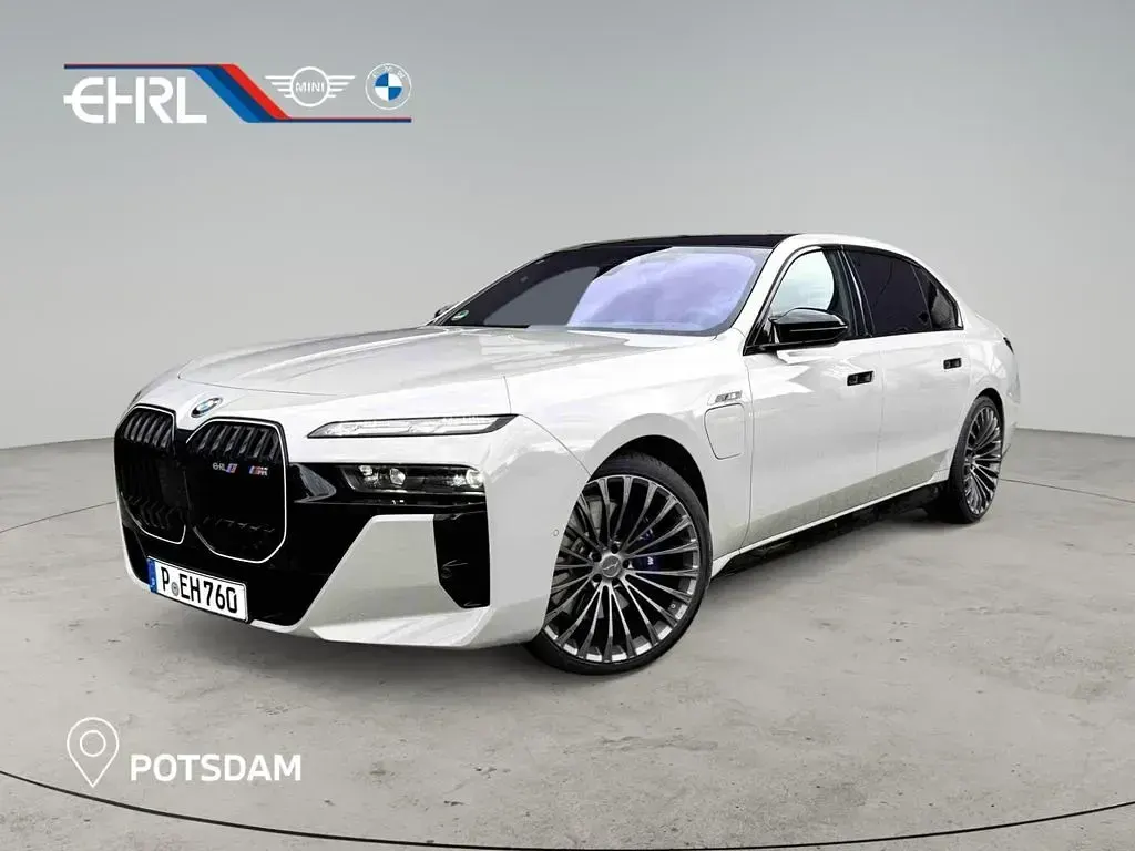 Gebraucht BMW M760e Executive 571 PS (419 kW) 2024 Weiß Limousine