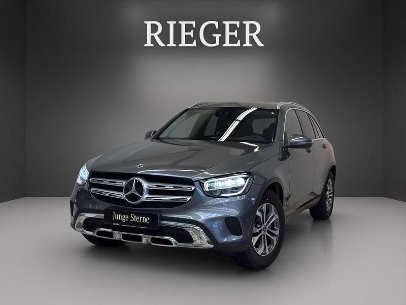 Grau Gebraucht 2021 Mercedes GLC200 SUV | 36.449 € (Superpreis) - Bild 1/4