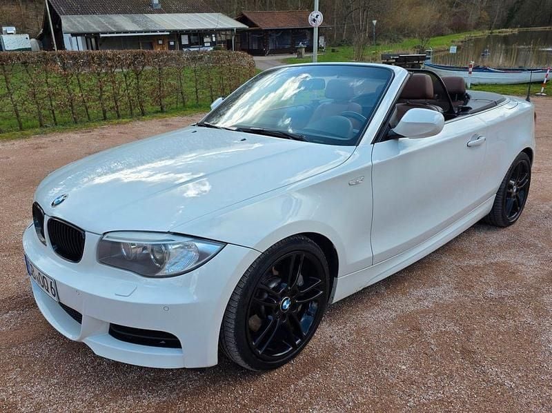 Gebraucht BMW 135 Cabriolet Advantage 306 PS (225 kW) 2012 Weiß Cabrio