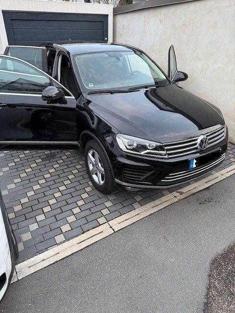 Gebraucht VW Touareg 204 PS (150 kW) 2015 Schwarz SUV