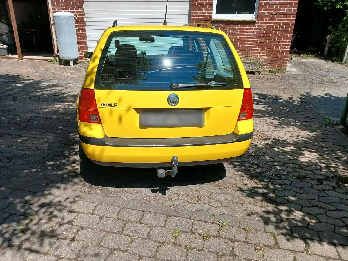 Gebraucht VW Golf IV 75 PS (55 kW) 2001 Gelb Kombi