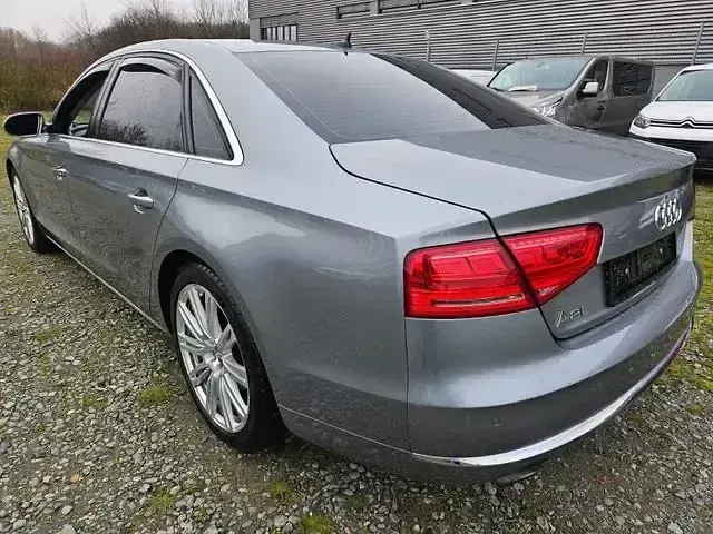 Gebraucht Audi A8L Sport 333 PS (244 kW) 2012 Silber Limousine