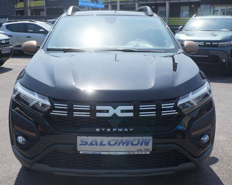 Schwarz Gebraucht 2023 Dacia Sandero Extreme Kleinwagen | 17.480 € (Guter Preis) - Bild 1/4