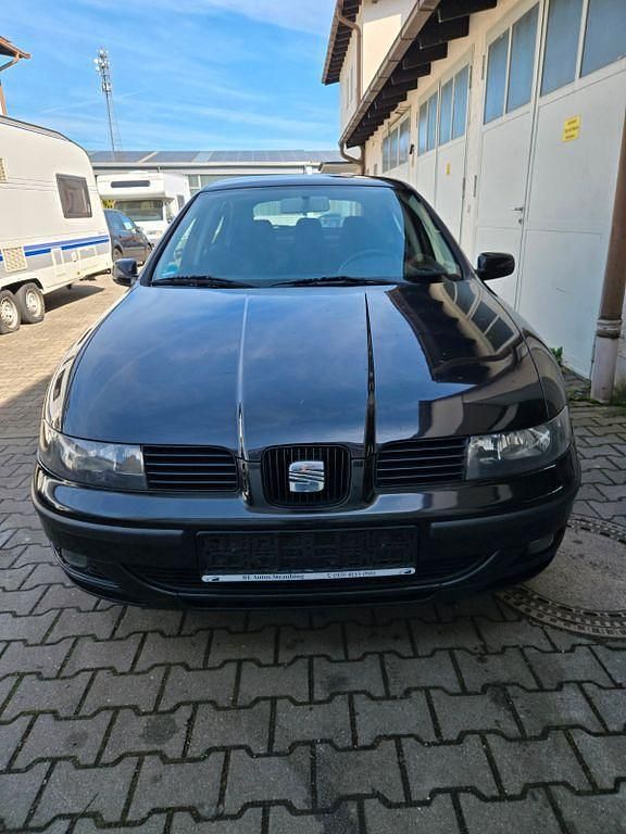 Gebraucht Seat Leon 105 PS (77 kW) 2002 Schwarz Kleinwagen